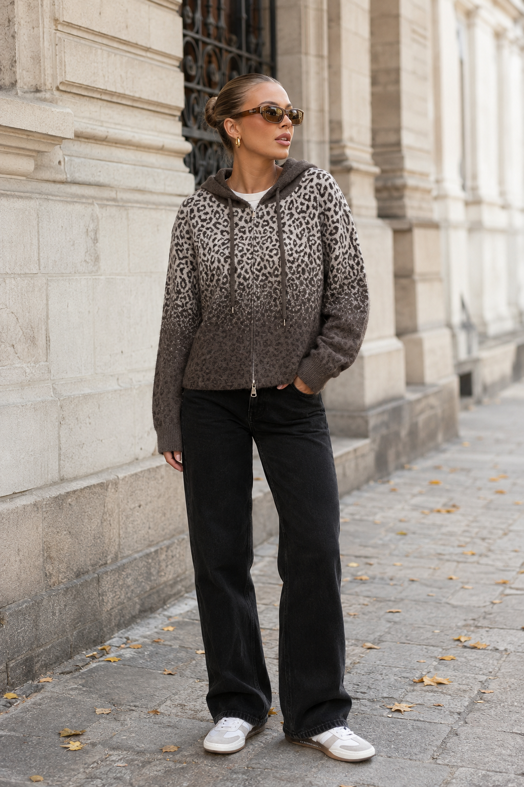 Gilet à capuche en maille léopard M67790 – Gris