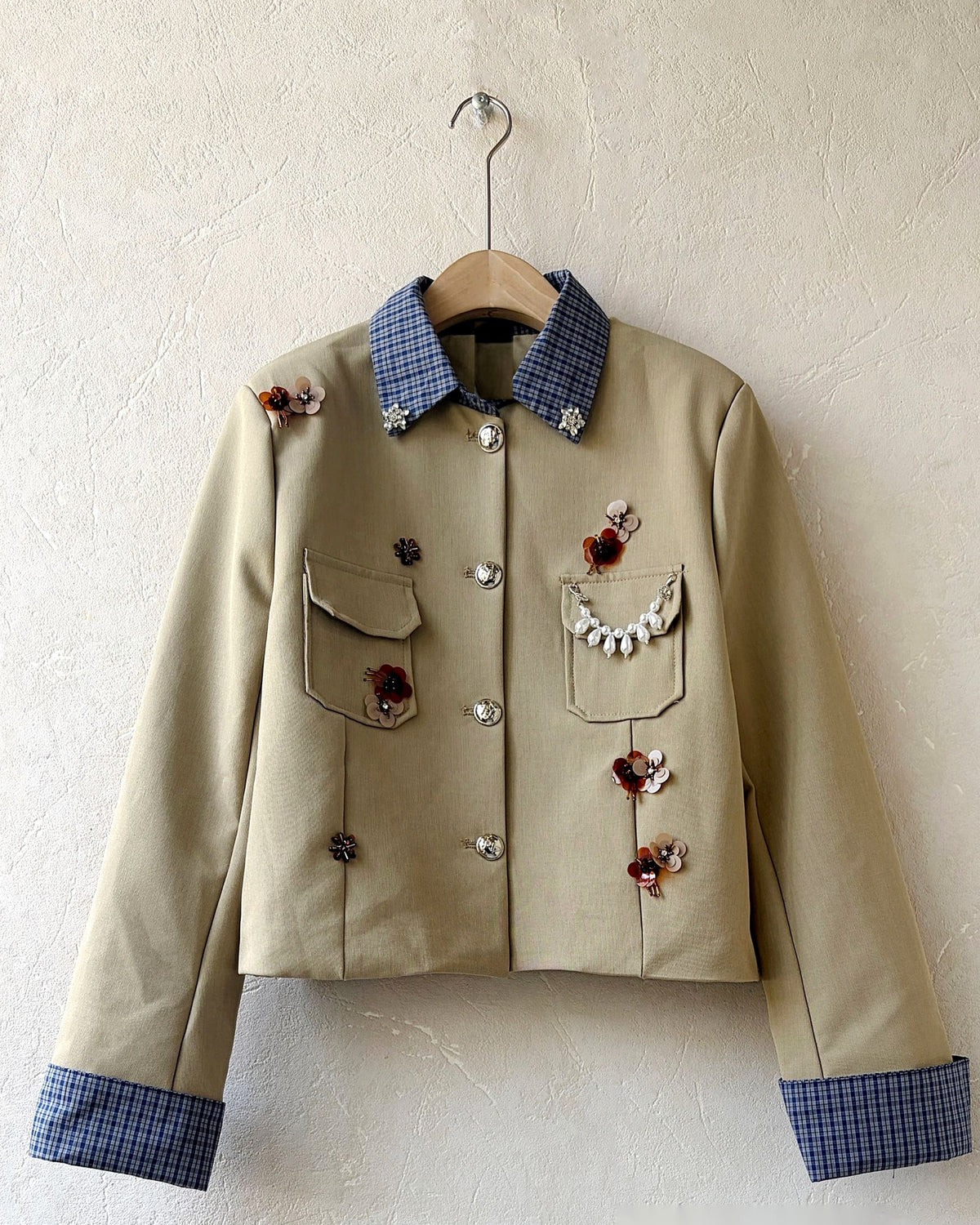 Veste ELVIRA bijoux et col carreaux – JM22880