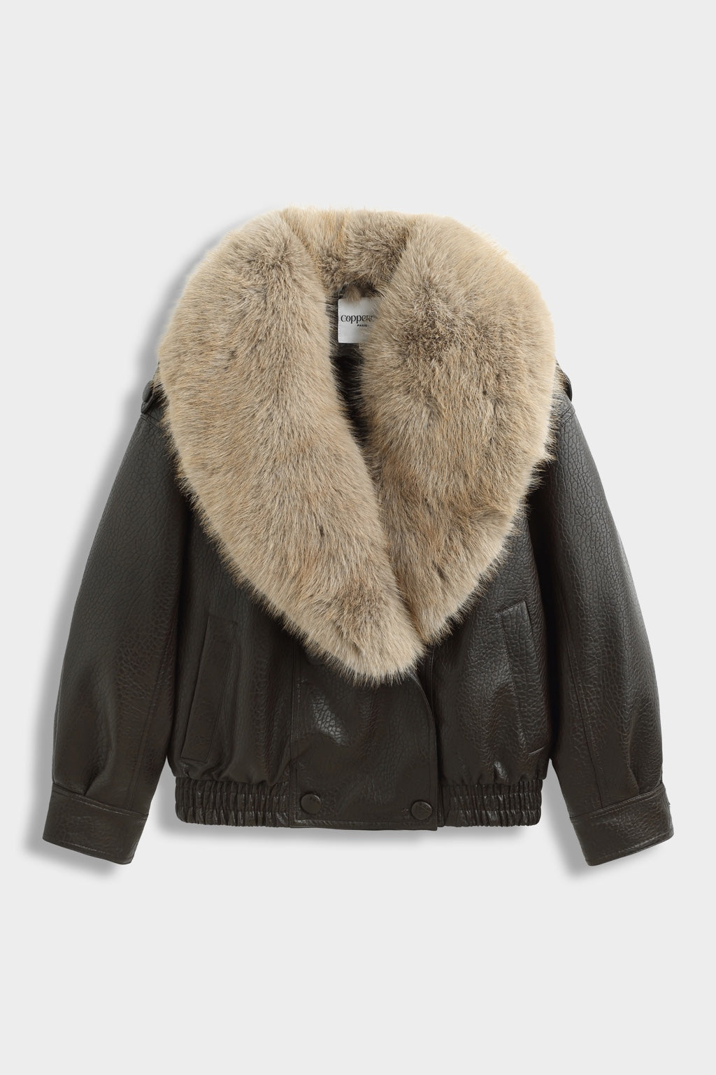 Blouson court chocolat effet cuir avec col en fausse fourrure beige