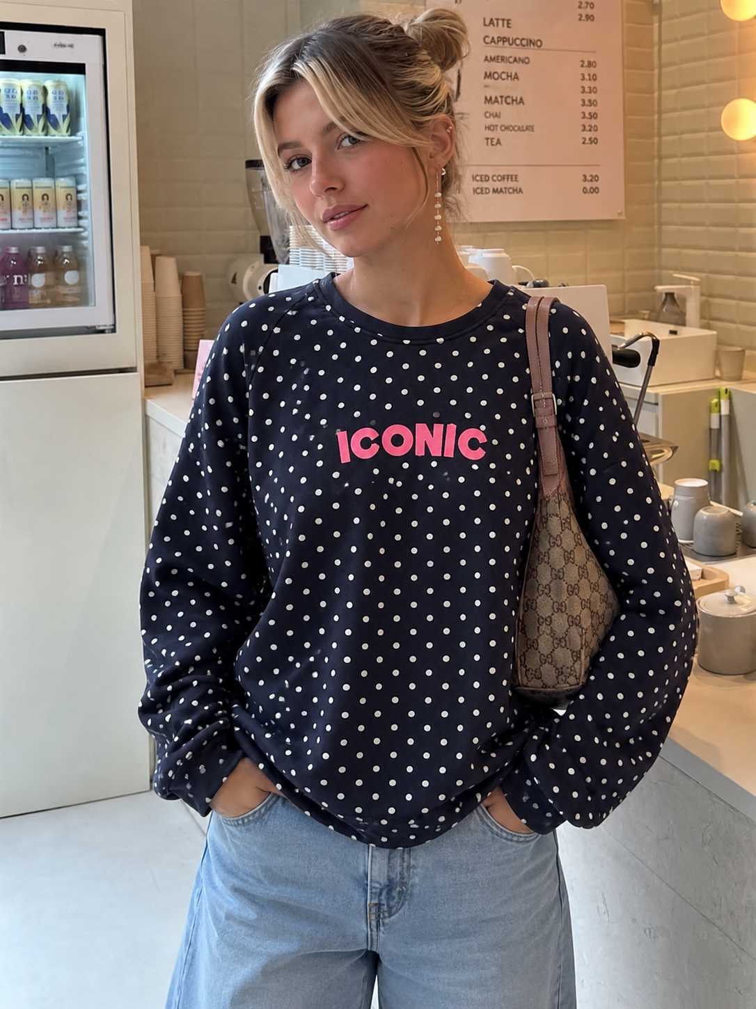 Sweat ICONIC à pois bleu marine – vue de face