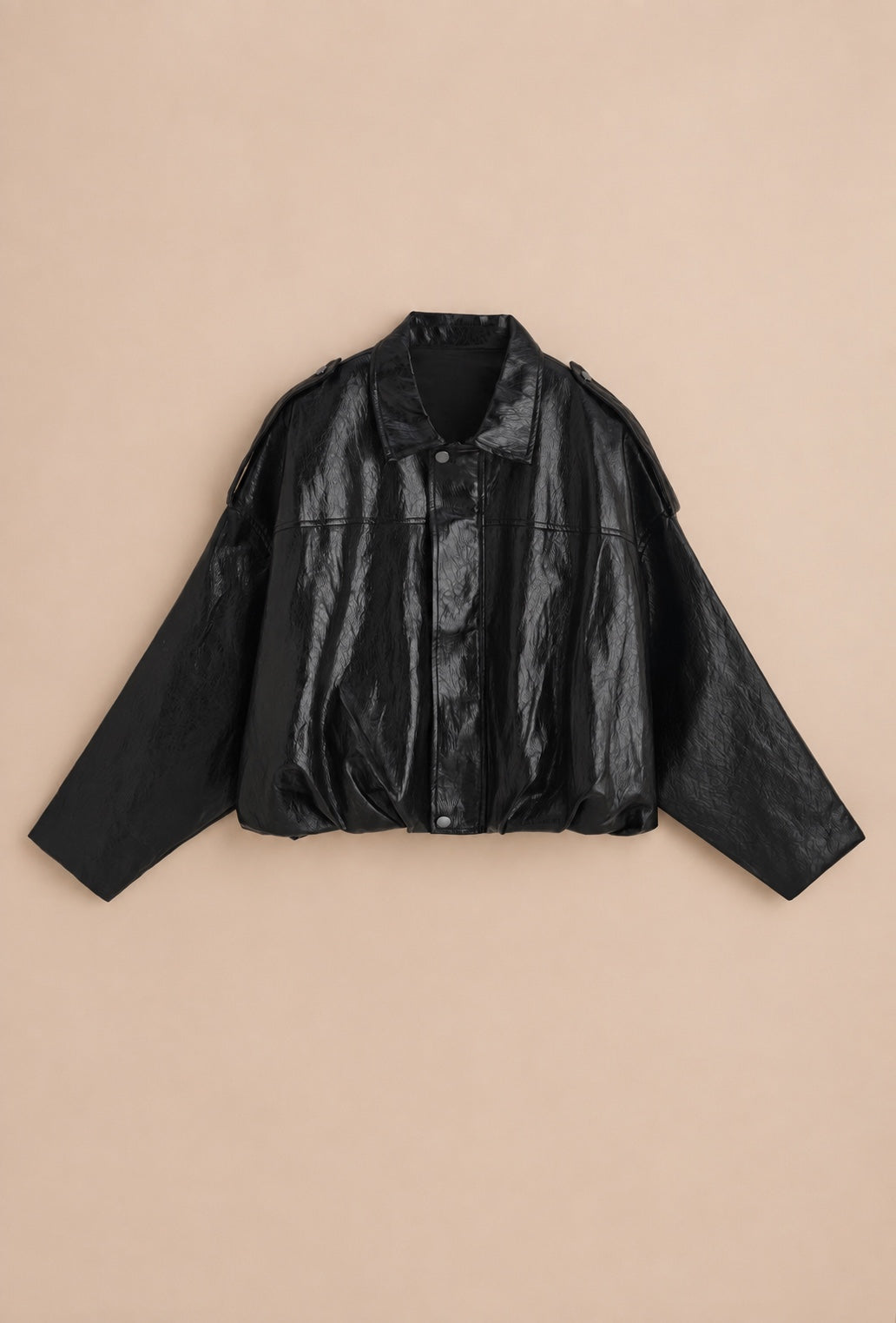 Veste bomber noire en simili cuir brillant – vue de face