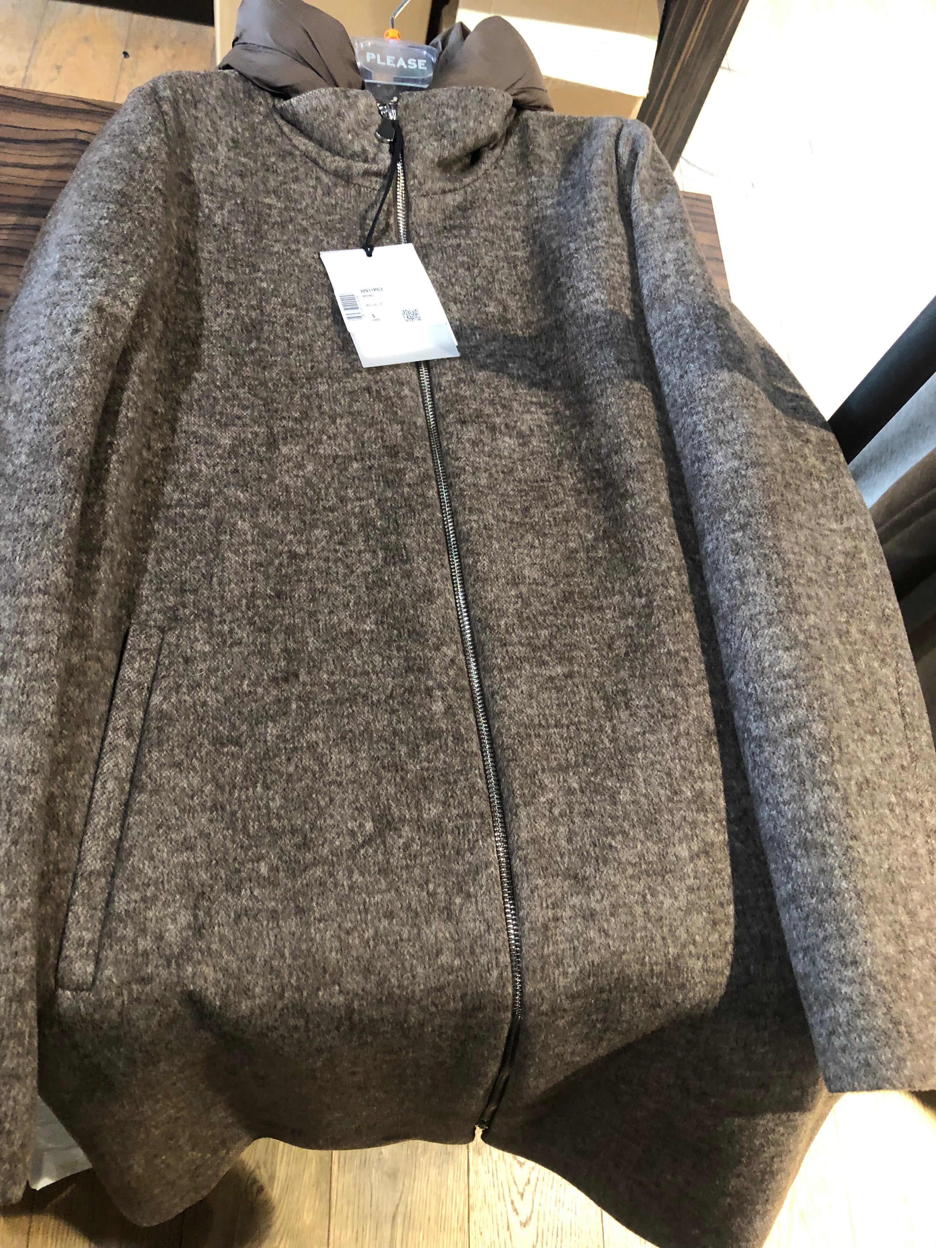 I8911P63
