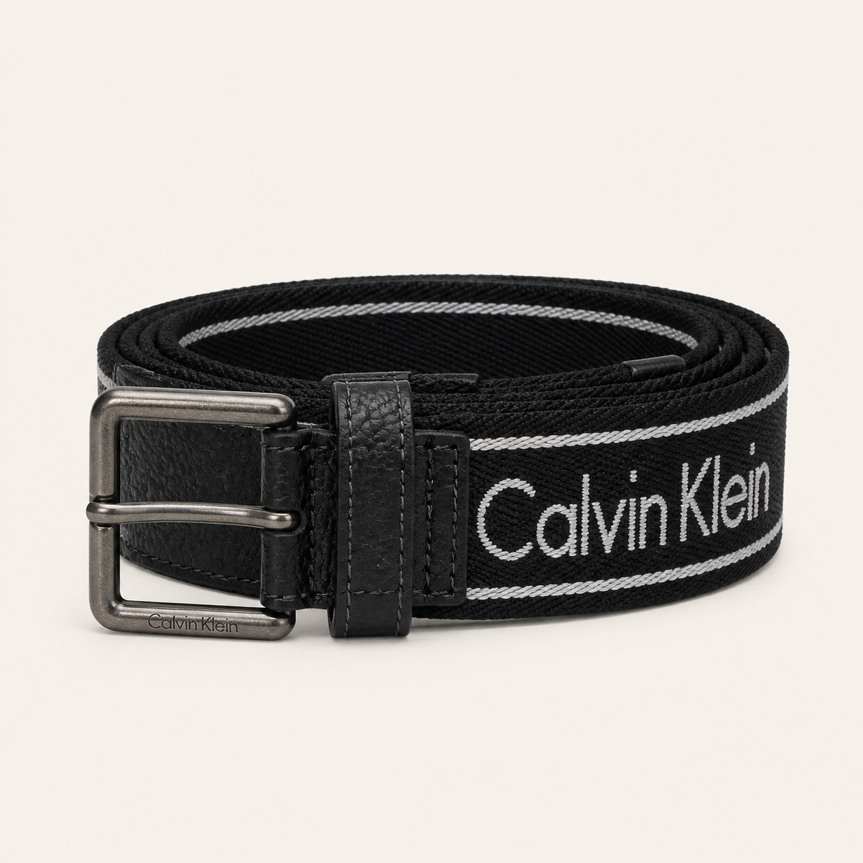 Ceinture LOGO Calvin Klein noire enroulée – vue principale
