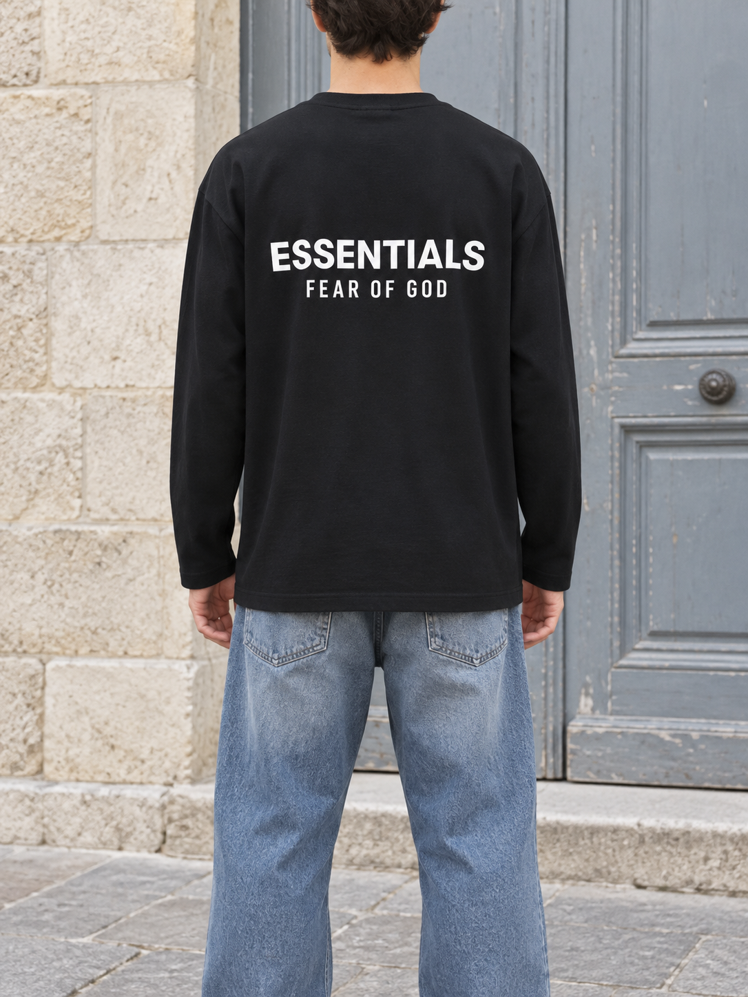 T-shirt manches longues Fear of God Essentials – Noir — vue de dos