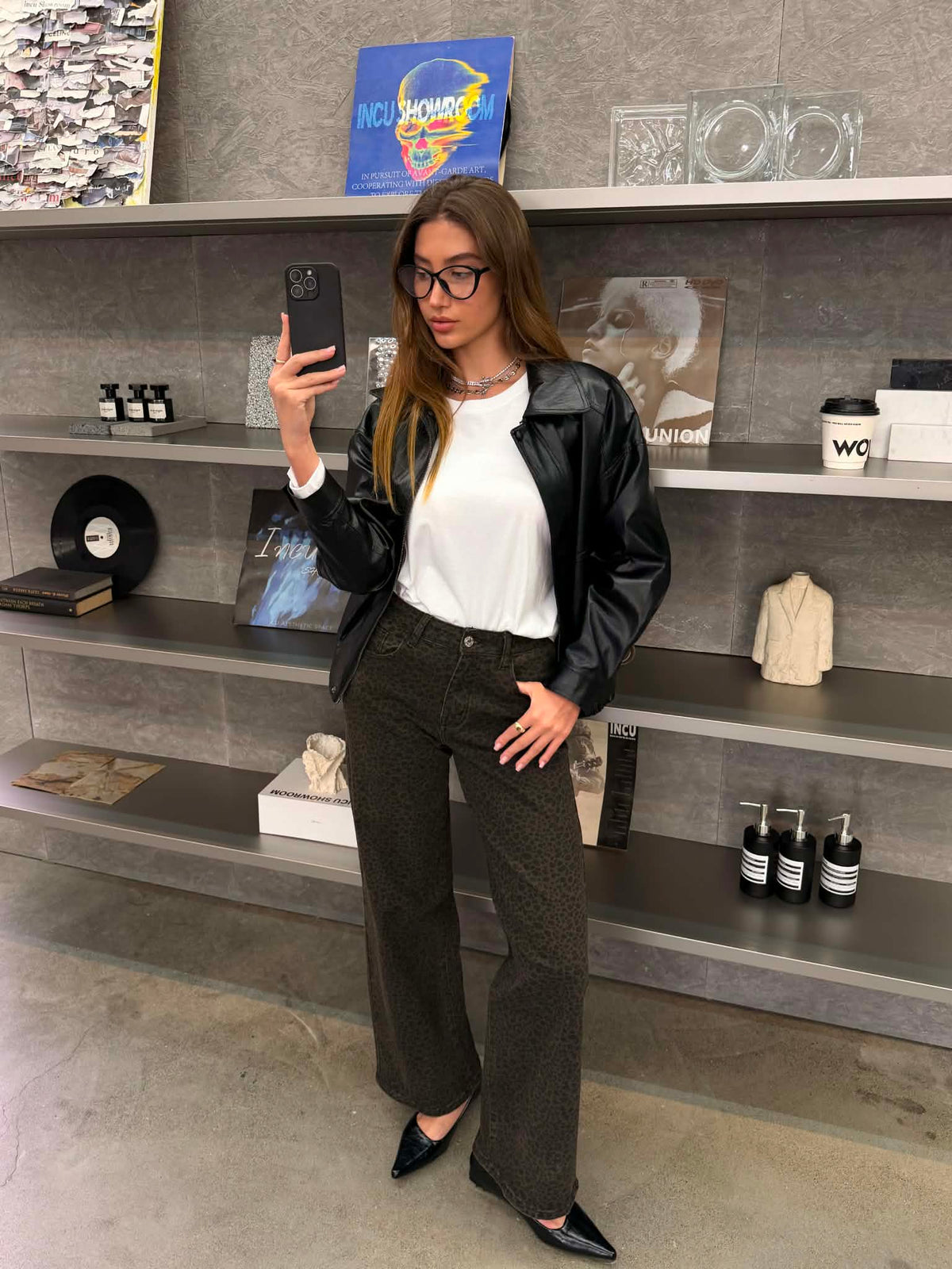 Jean wide leg léopard kaki foncé, coupe taille haute