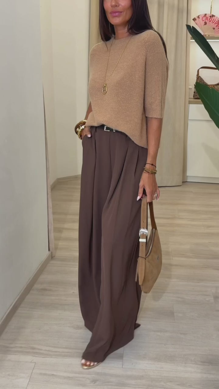 Pantalon CLASSY porté en mouvement