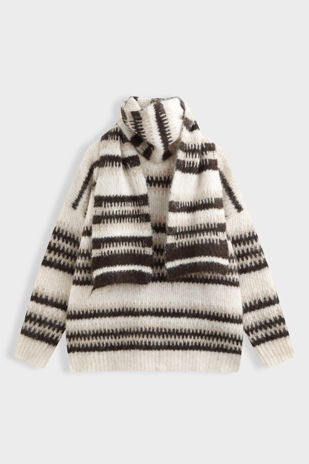 Pull Althéa écru et chocolat avec écharpe à plat